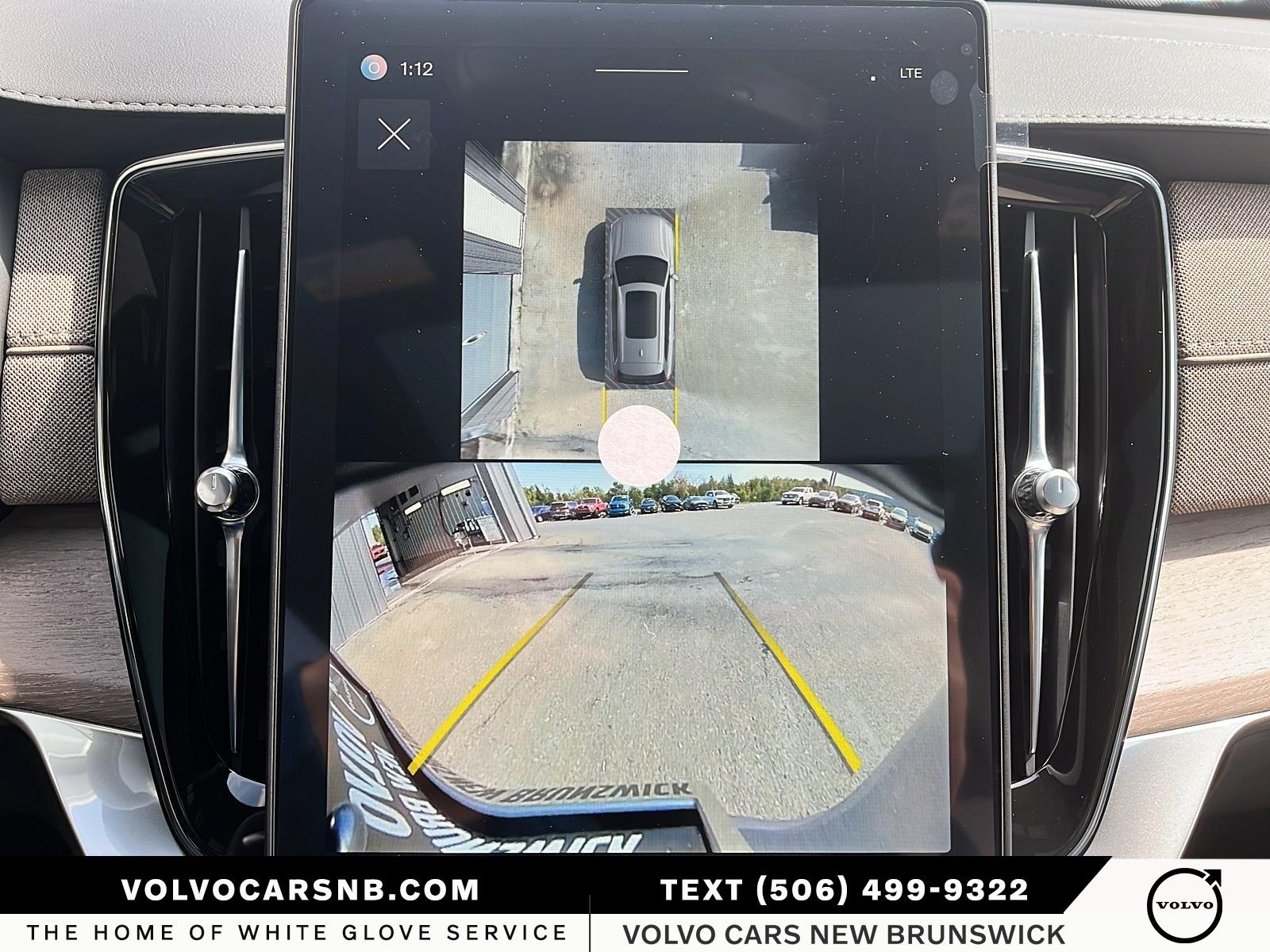 2026 Volvo XC90 B6 Plus Dark Theme