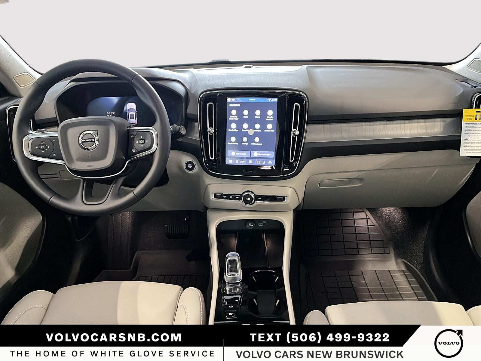 2026 Volvo XC40 B5 Plus Dark Theme