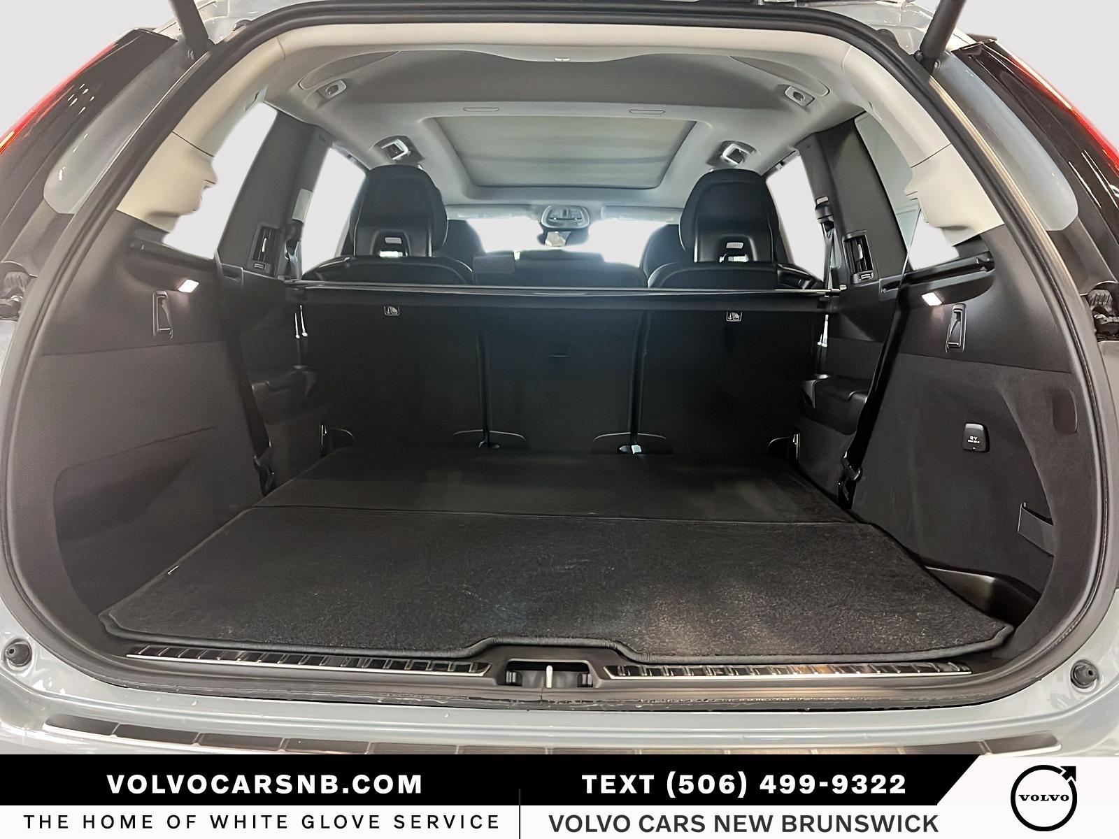 2026 Volvo XC90 Plug-In Hybrid T8 Ultra Bright Theme