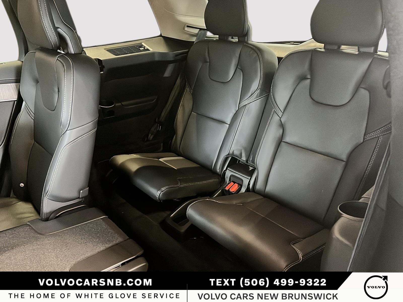 2026 Volvo XC90 Plug-In Hybrid T8 Ultra Bright Theme