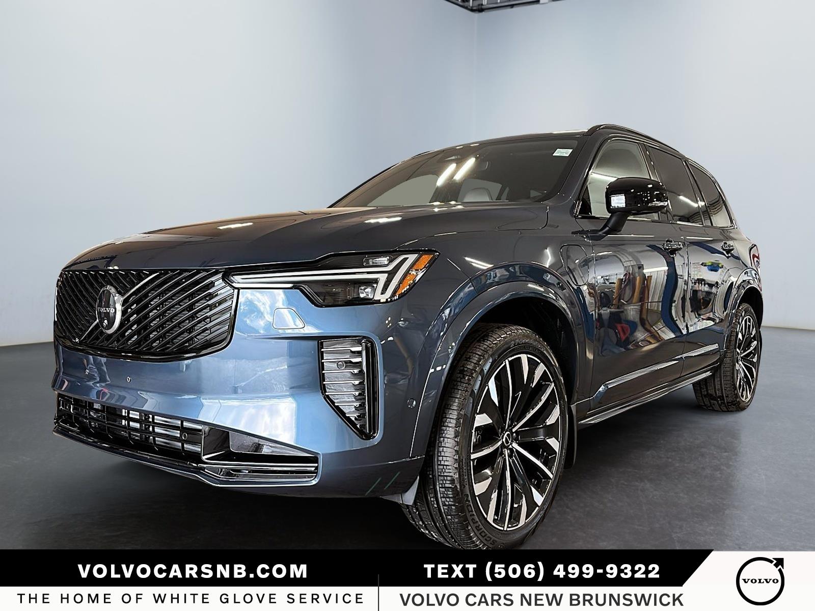 2026 Volvo XC90 Plug-In Hybrid  T8 Ultra Dark Theme