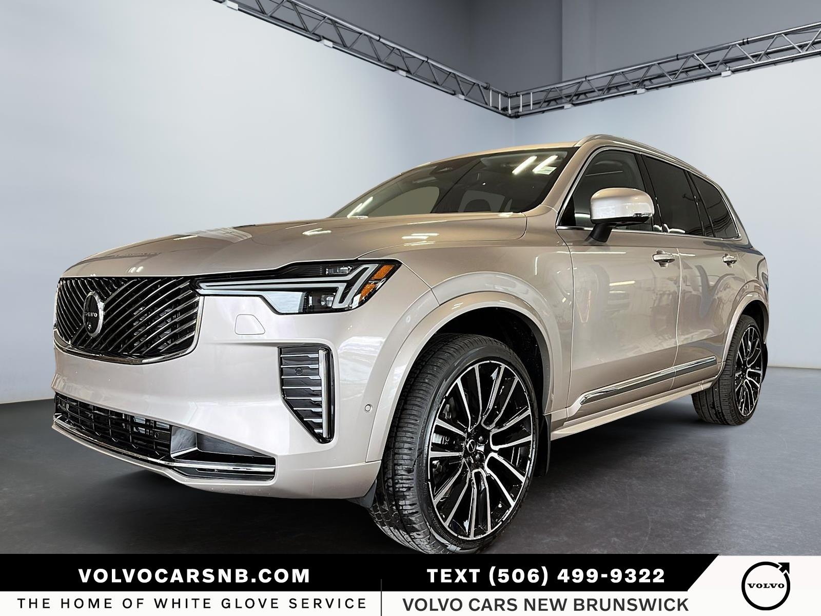 2026 Volvo XC90  B6 Ultra Bright Theme