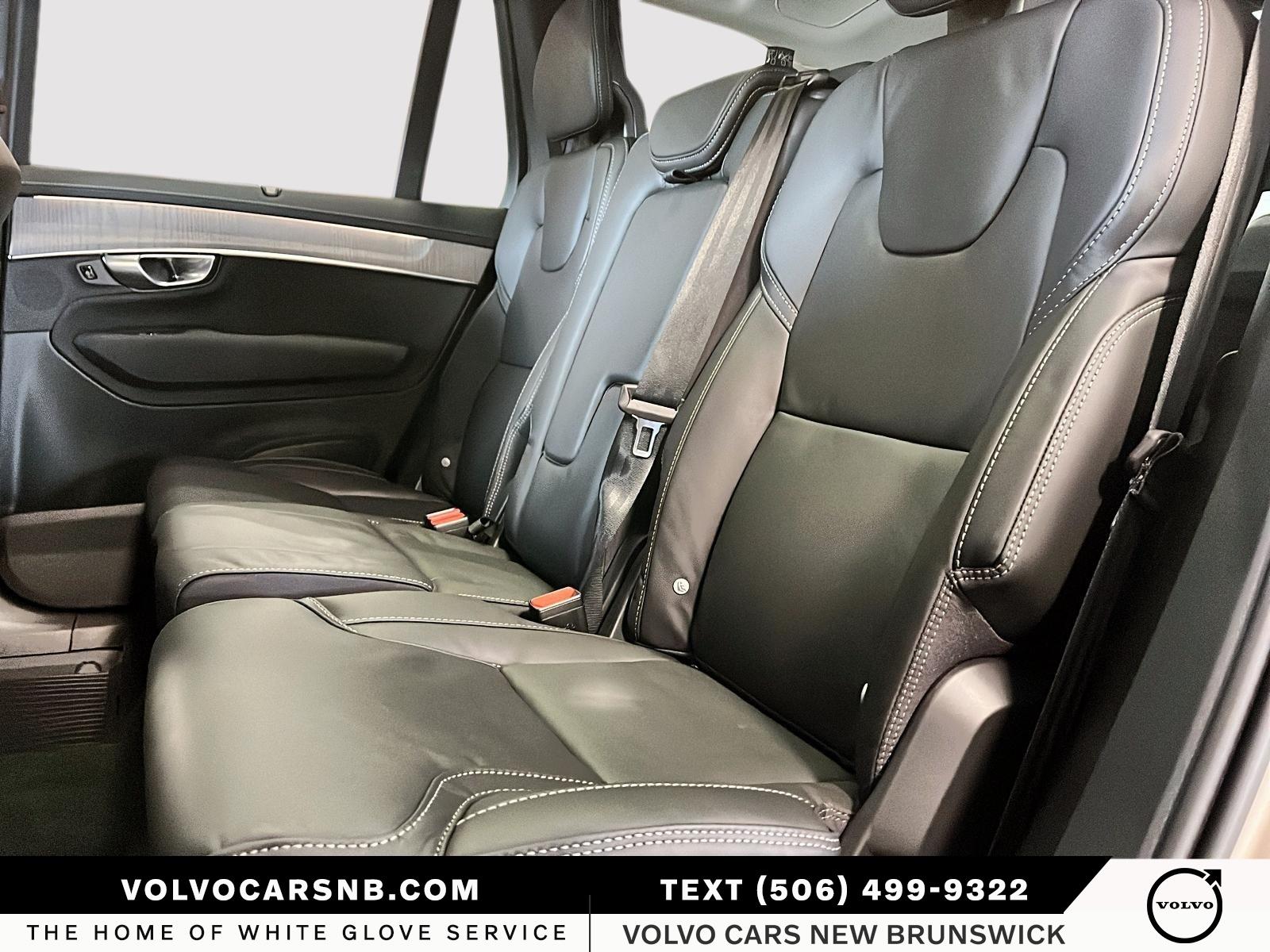 2026 Volvo XC90 B6 Ultra Bright Theme