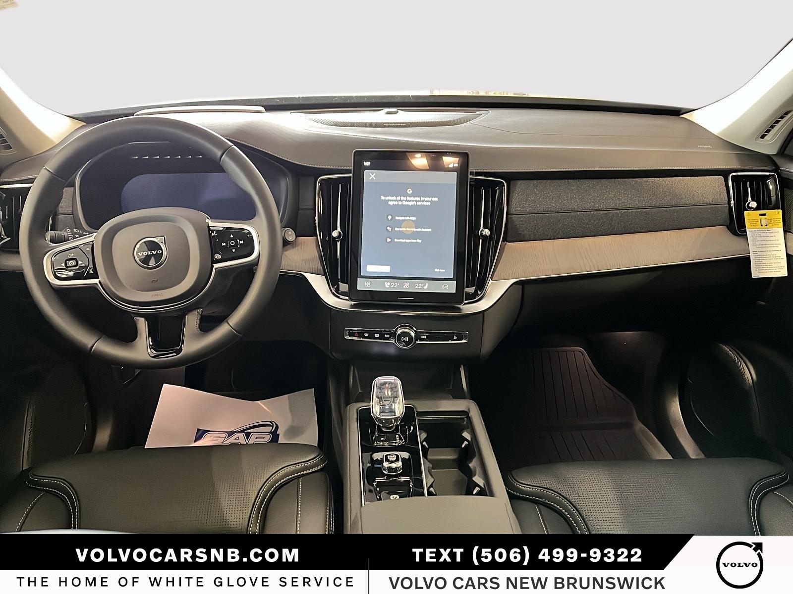 2026 Volvo XC90 B6 Ultra Bright Theme