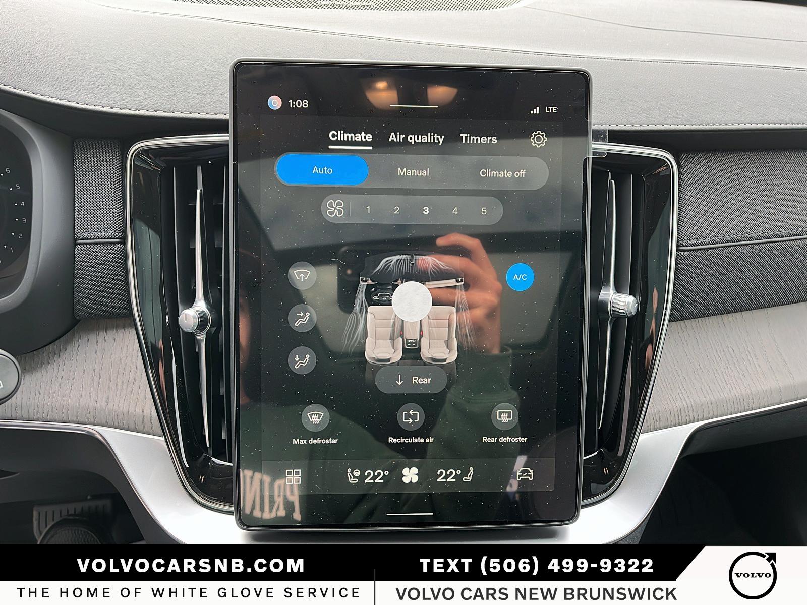 2026 Volvo XC90 B6 Ultra Bright Theme