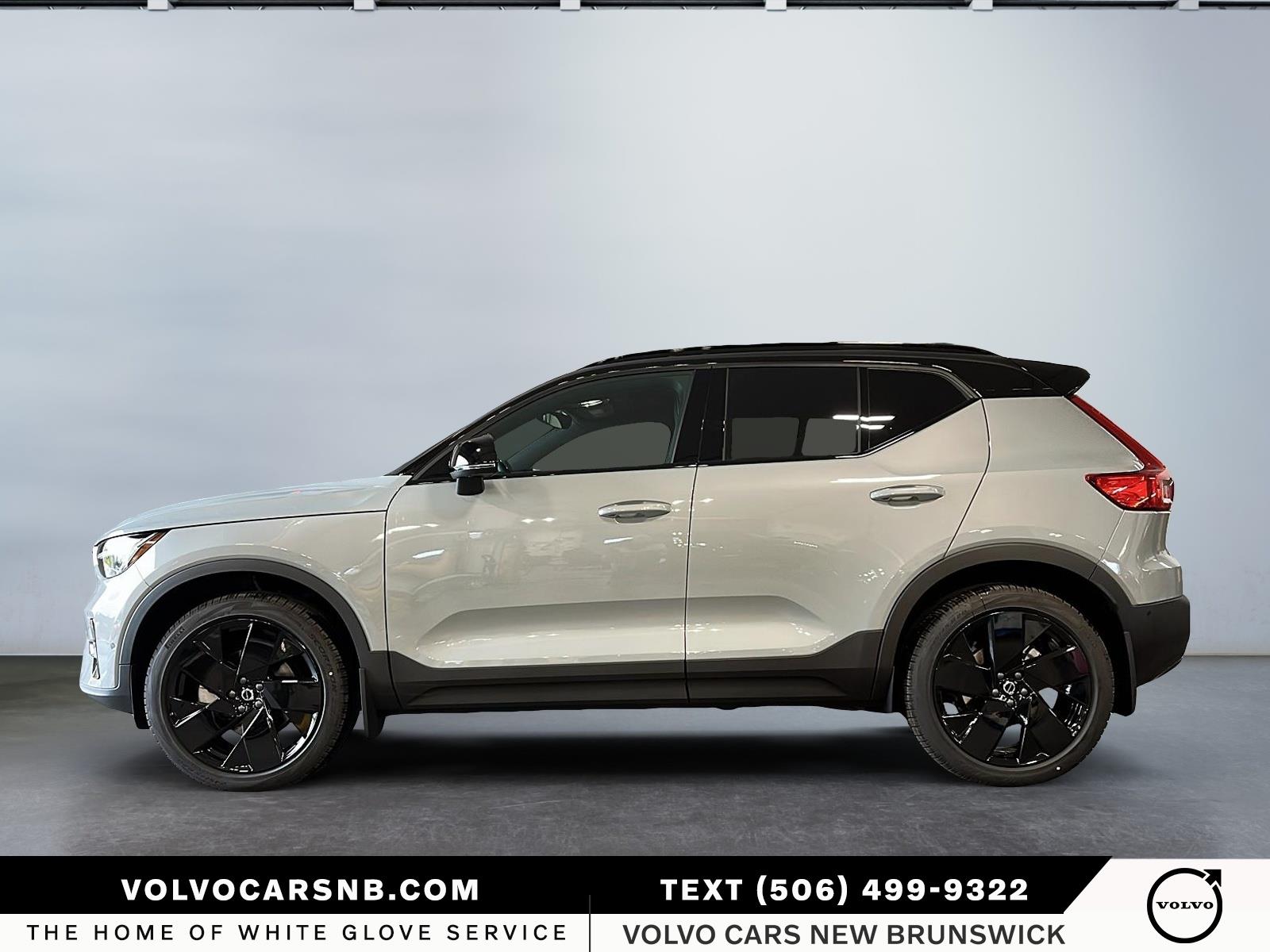 2026 Volvo XC40 B5 Ultra Black Edition