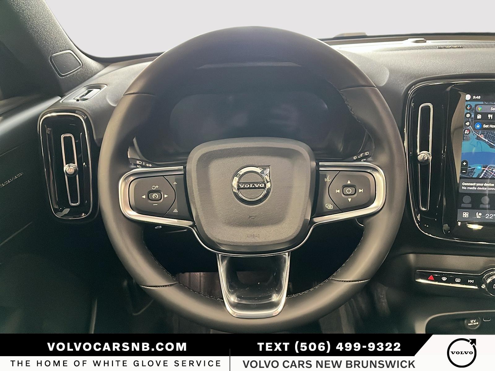 2026 Volvo XC40 B5 Ultra Black Edition