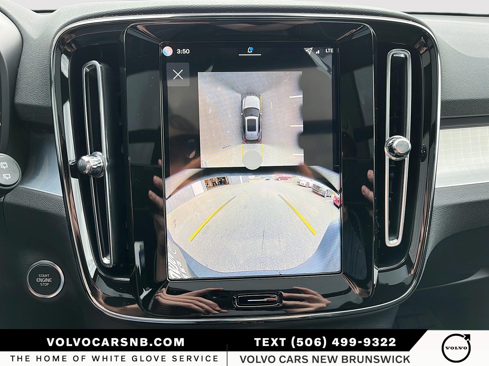 2026 Volvo XC40 B5 Ultra Black Edition