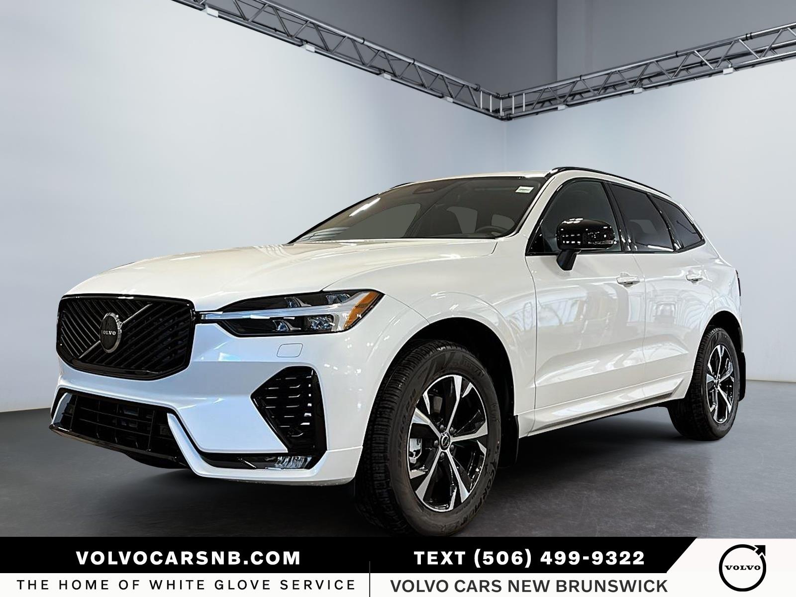 2026 Volvo XC60  B5 Core Dark Theme