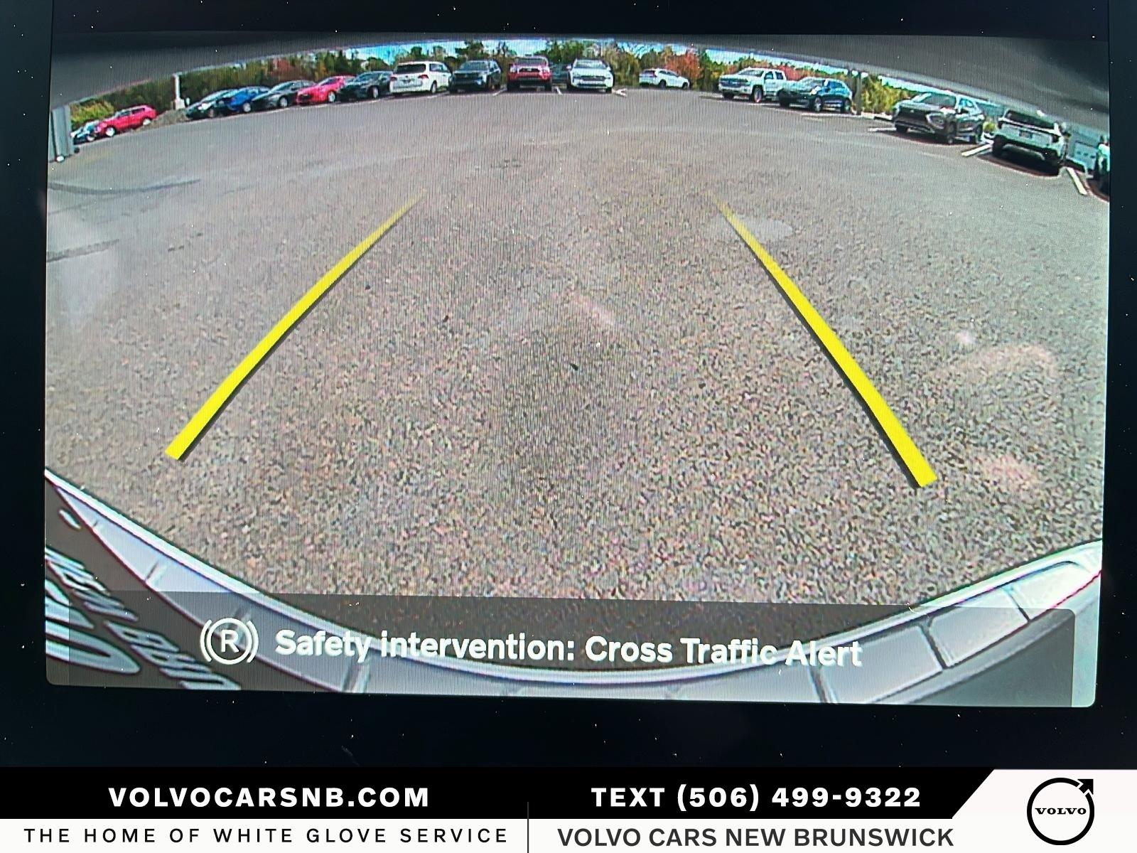 2026 Volvo XC60 B5 Core Dark Theme