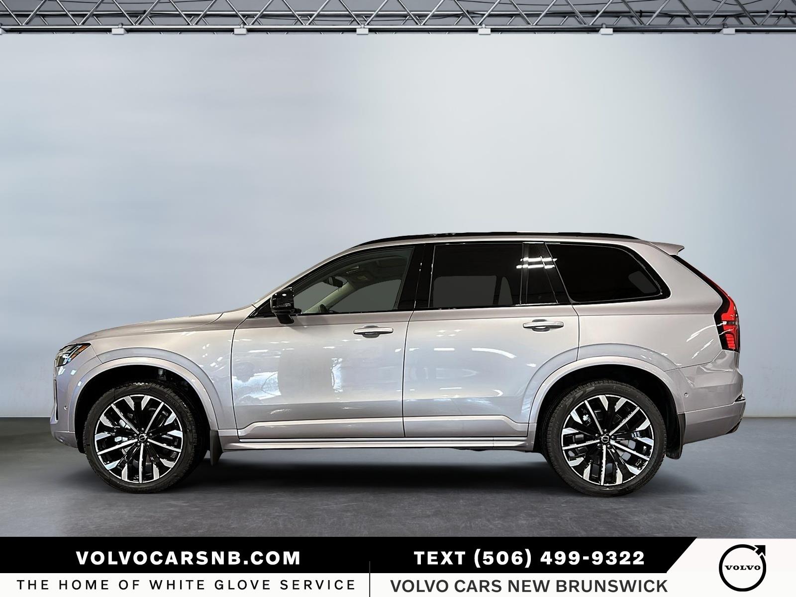 2026 Volvo XC90 B6 Ultra Bright Theme
