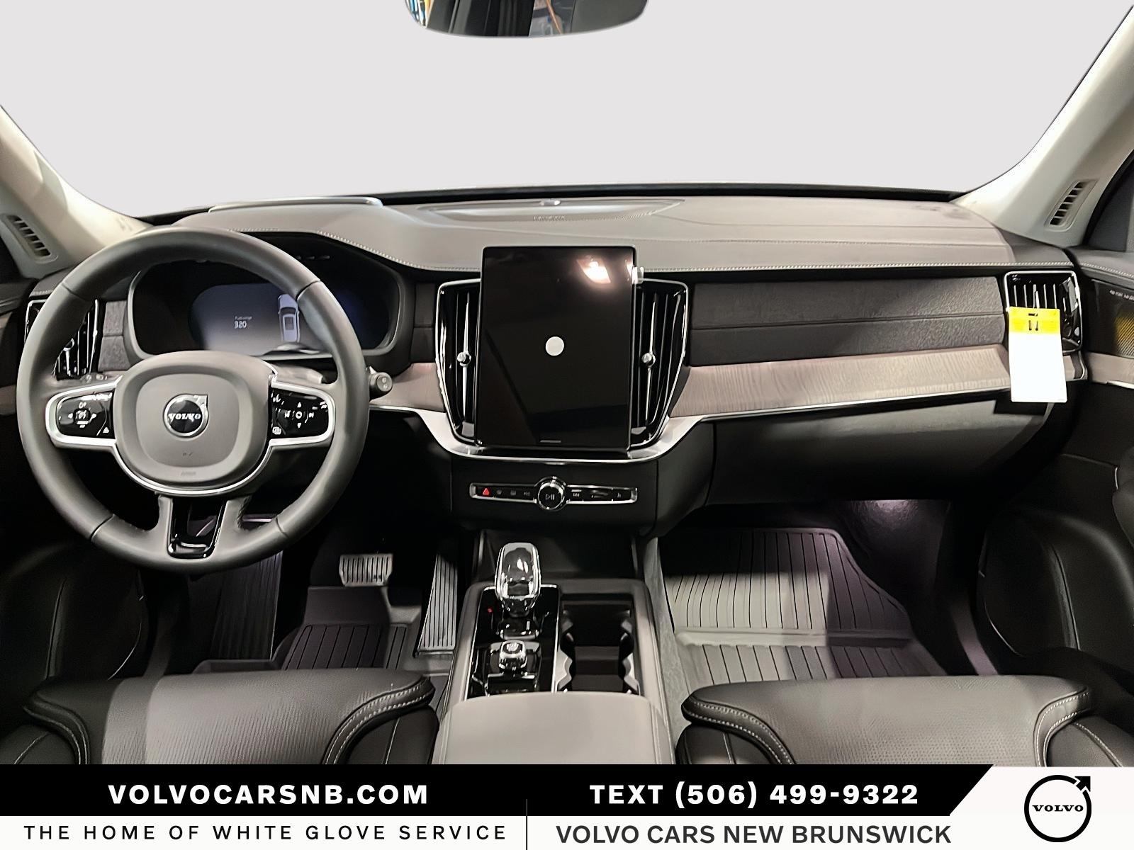 2026 Volvo XC90 B6 Ultra Bright Theme