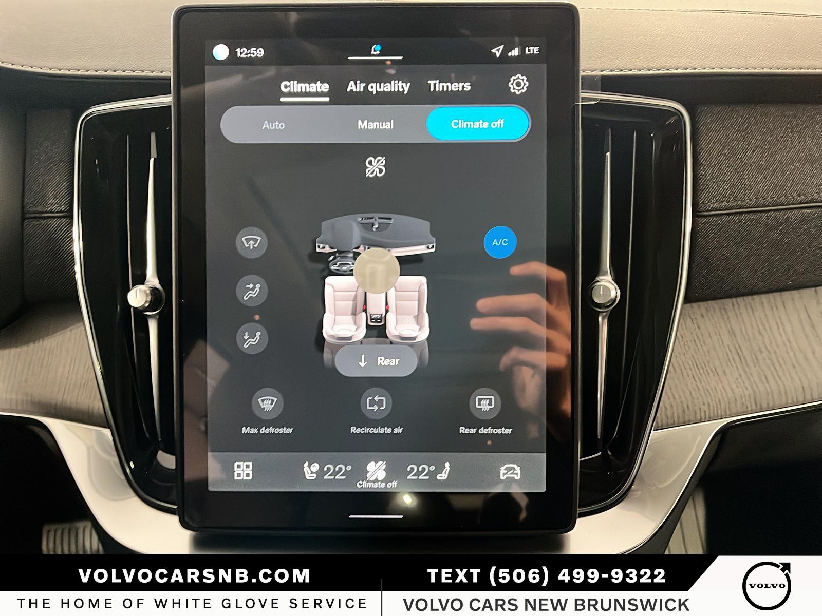 2026 Volvo XC90 B6 Ultra Bright Theme