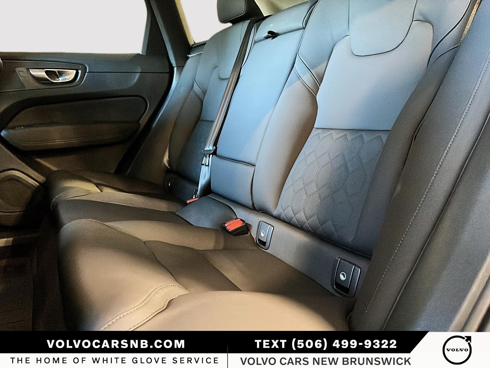 2026 Volvo XC60 B5 Plus Dark Theme