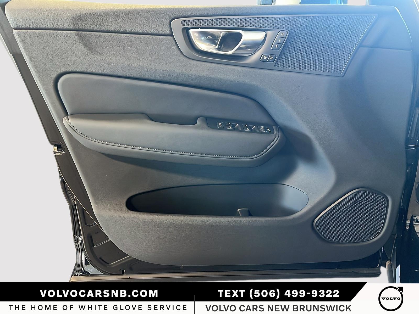 2026 Volvo XC60 B5 Plus Dark Theme