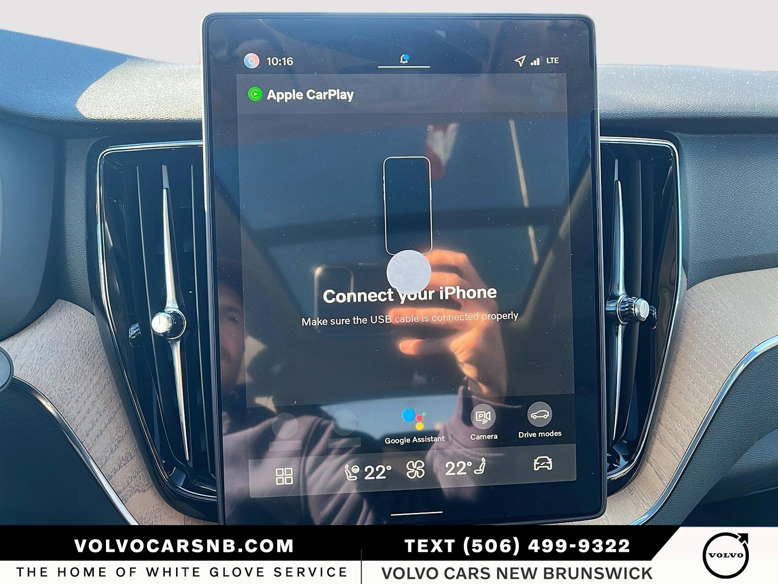 2026 Volvo XC60 B5 Plus Dark Theme