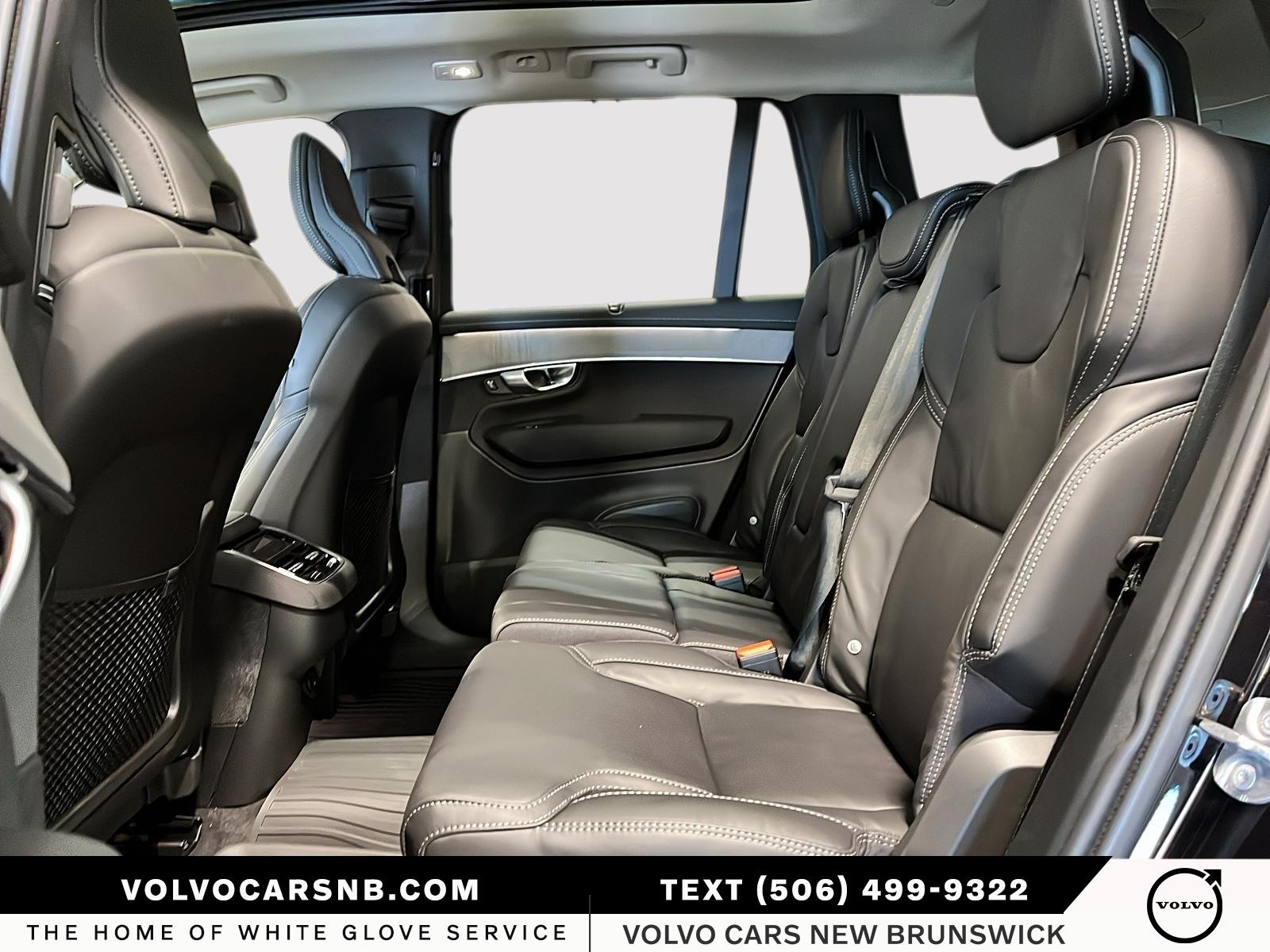 2026 Volvo XC90 B6 Ultra Bright Theme