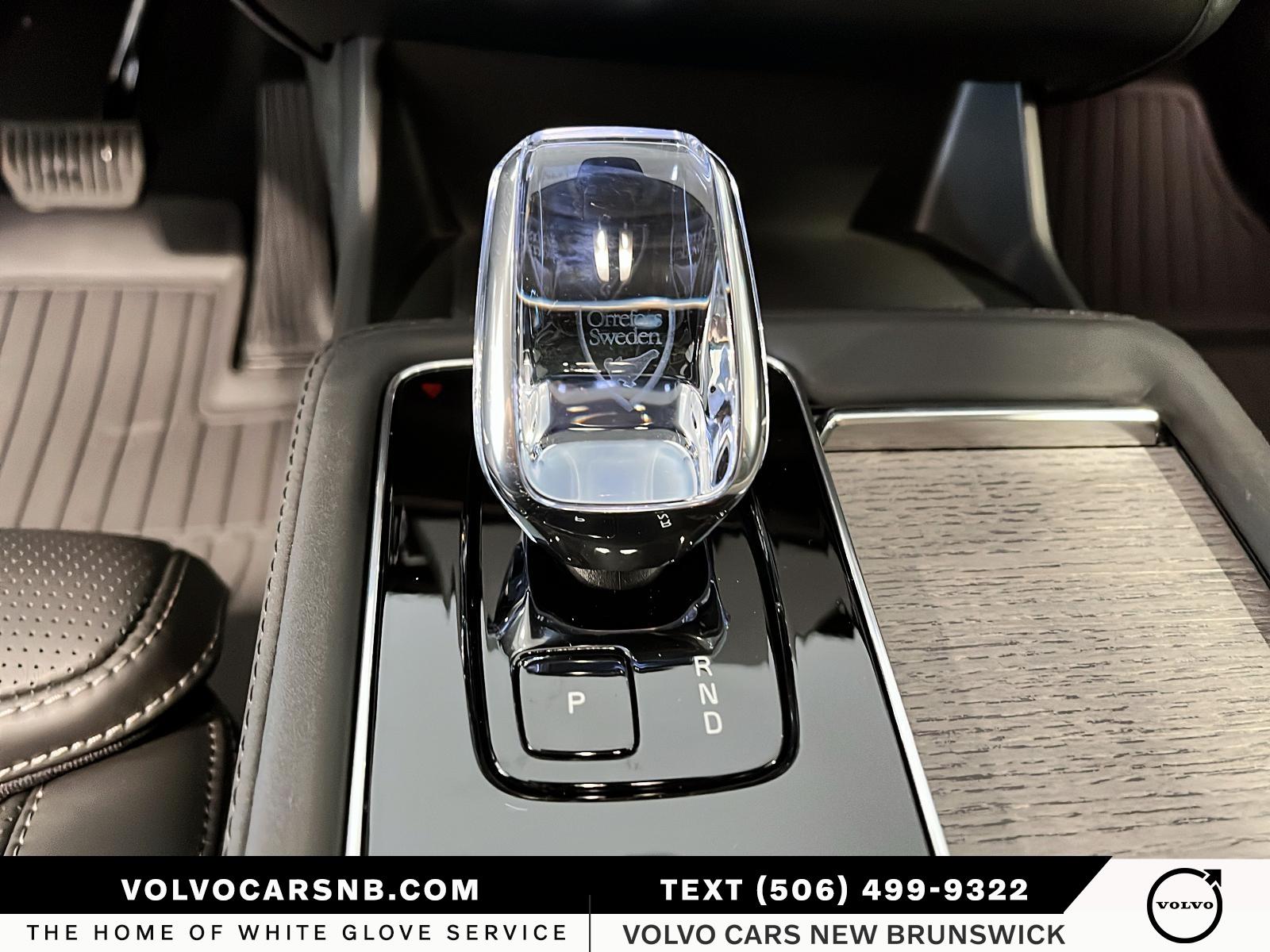 2026 Volvo XC90 B6 Ultra Bright Theme