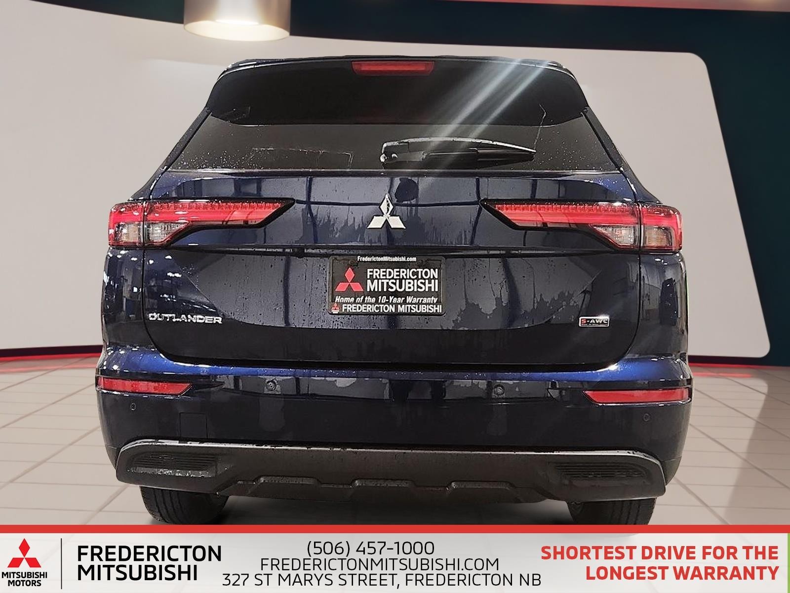 2024 Mitsubishi Outlander ES
