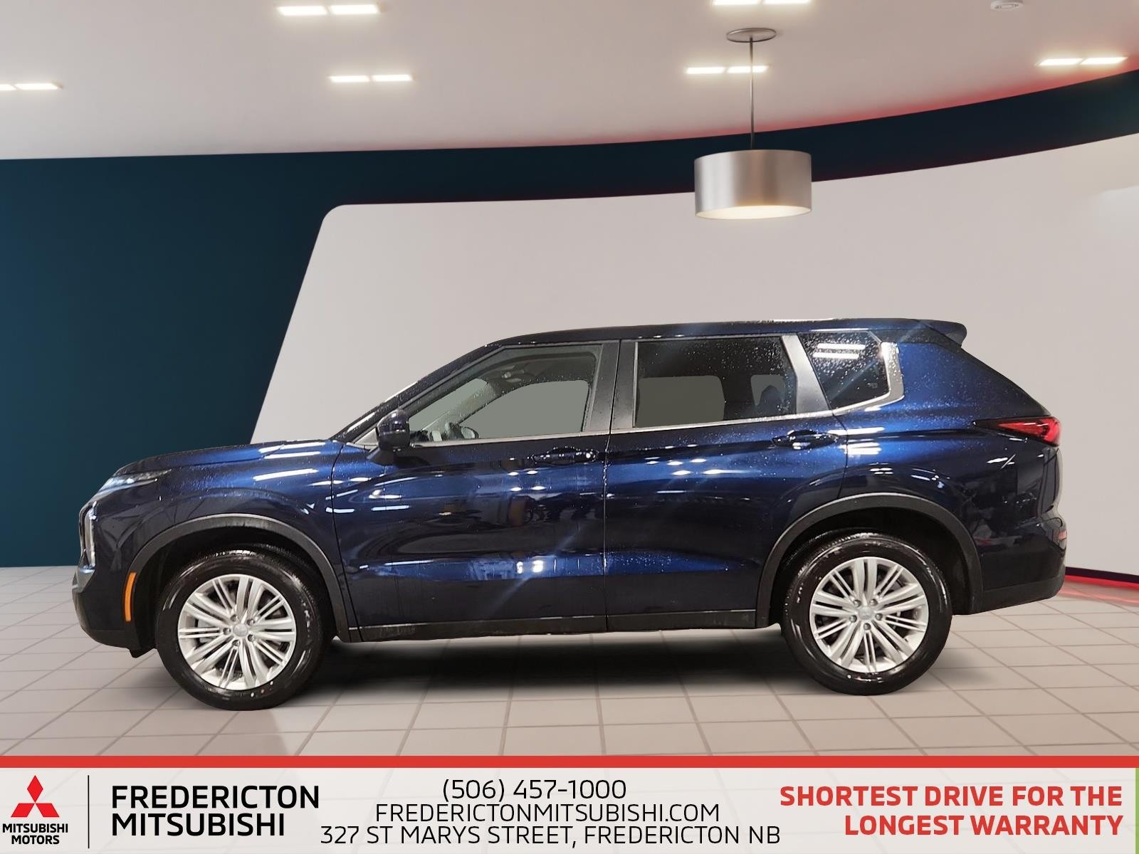2024 Mitsubishi Outlander ES