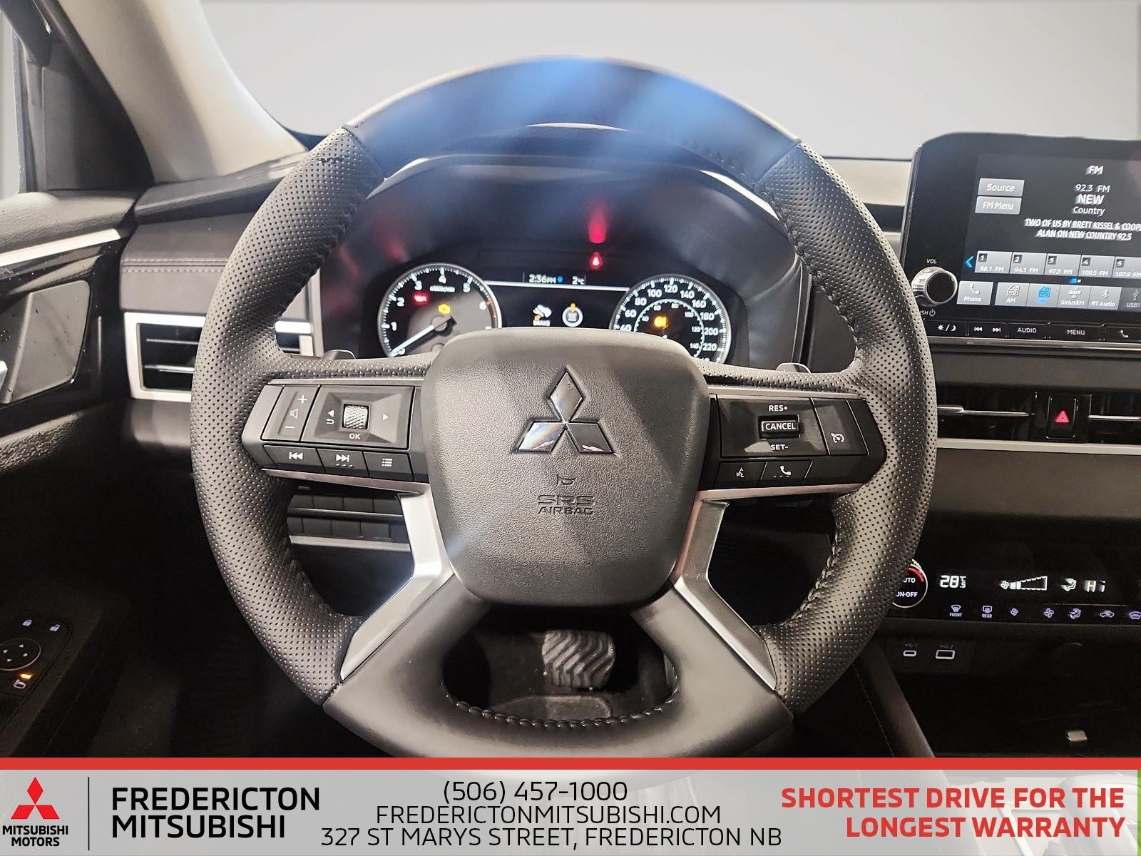 2024 Mitsubishi Outlander ES