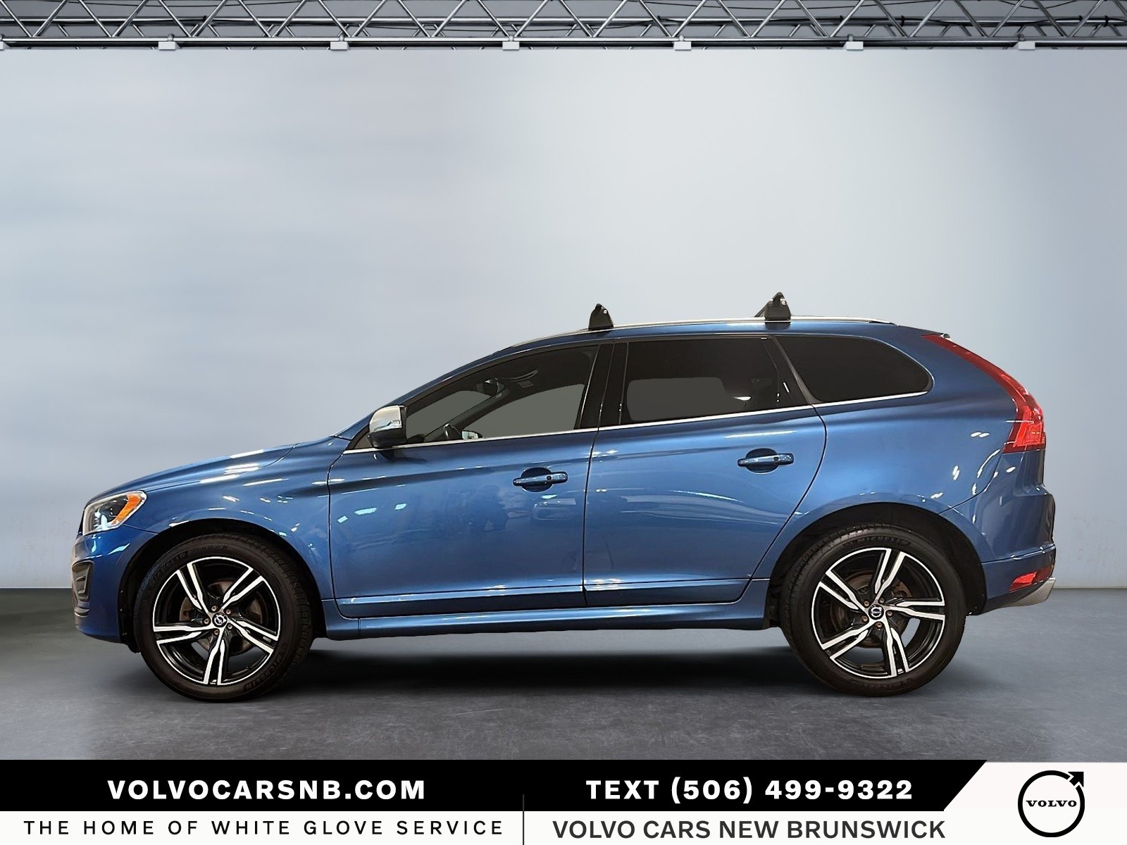 2017 Volvo XC60 T6 Drive-E R-Design