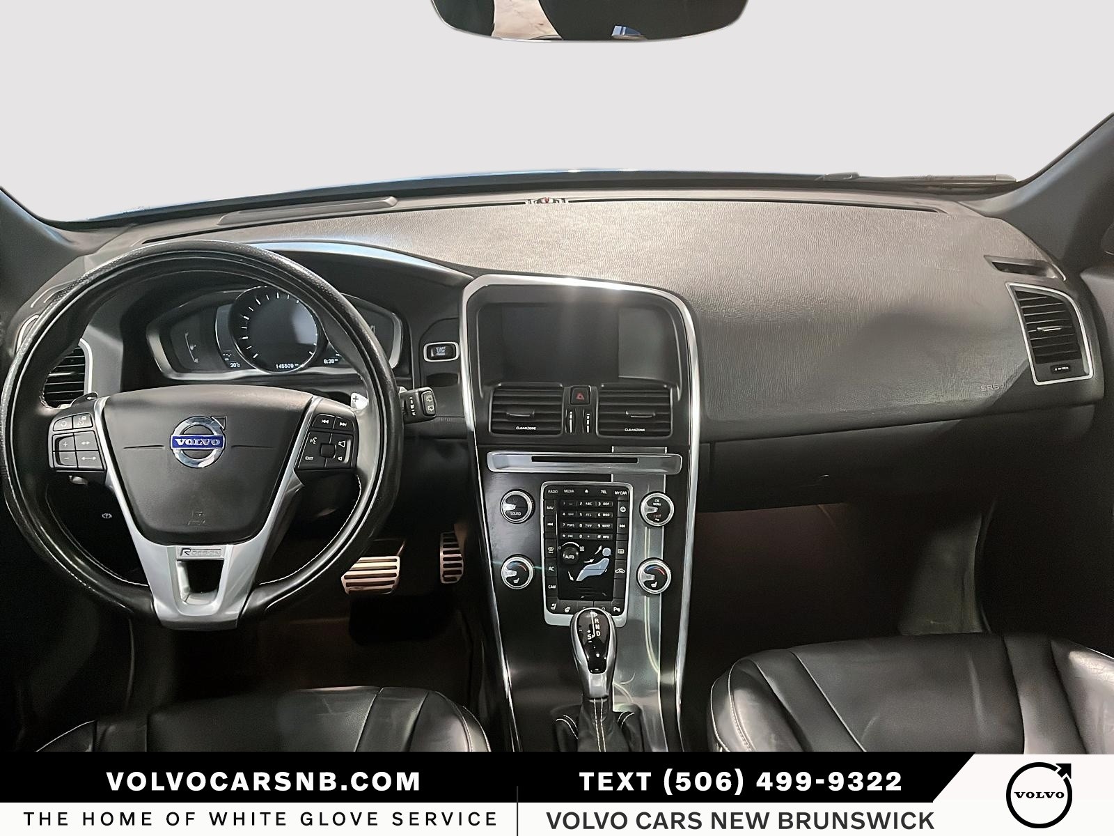 2017 Volvo XC60 T6 Drive-E R-Design