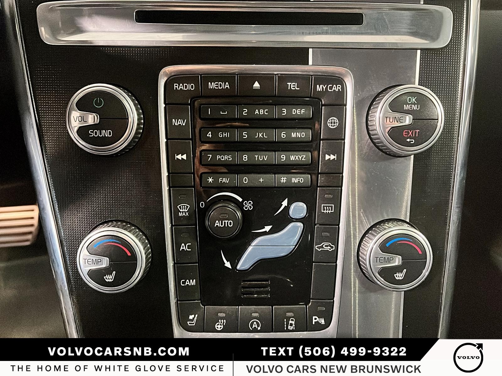 2017 Volvo XC60 T6 Drive-E R-Design