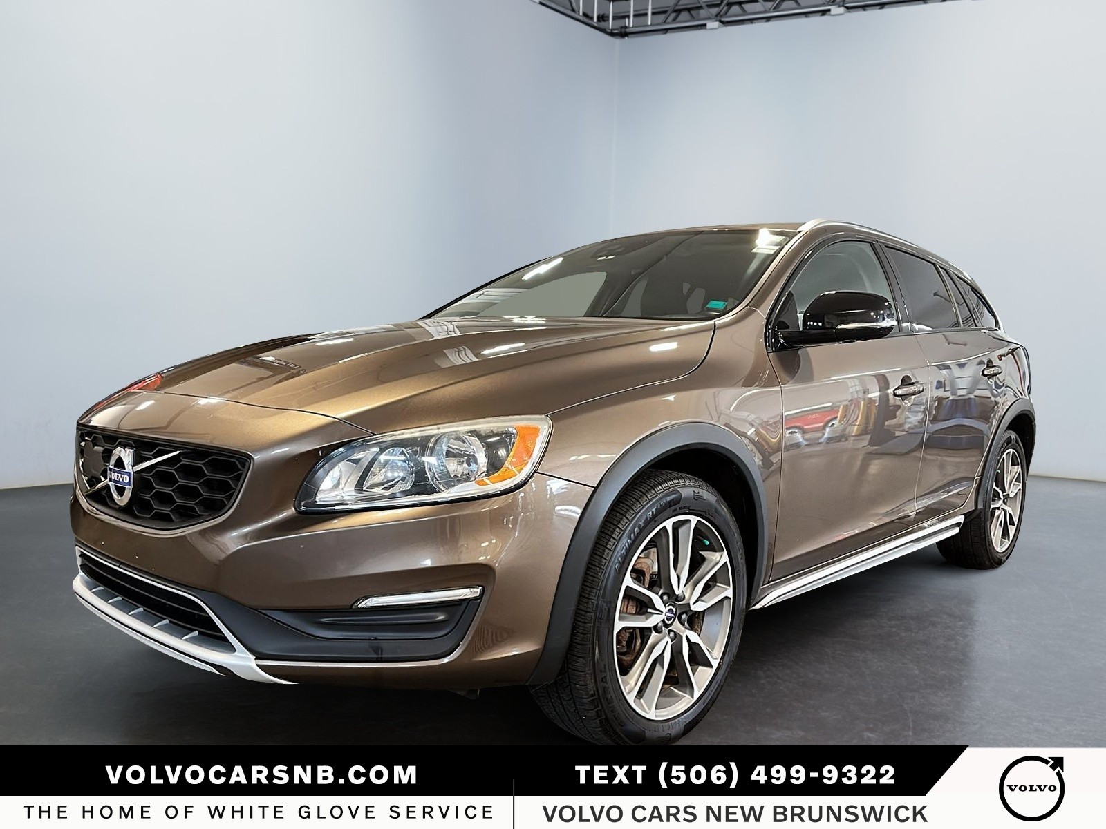 2017 Volvo V60 Cross Country  T5 Premier
