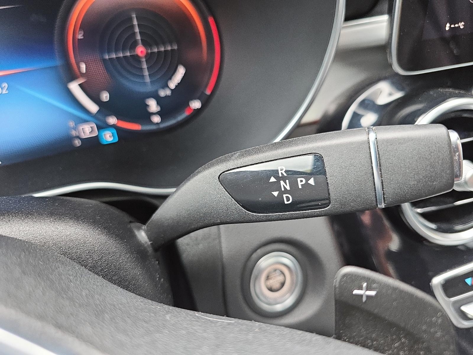 2023 Mercedes-Benz GLC 300 