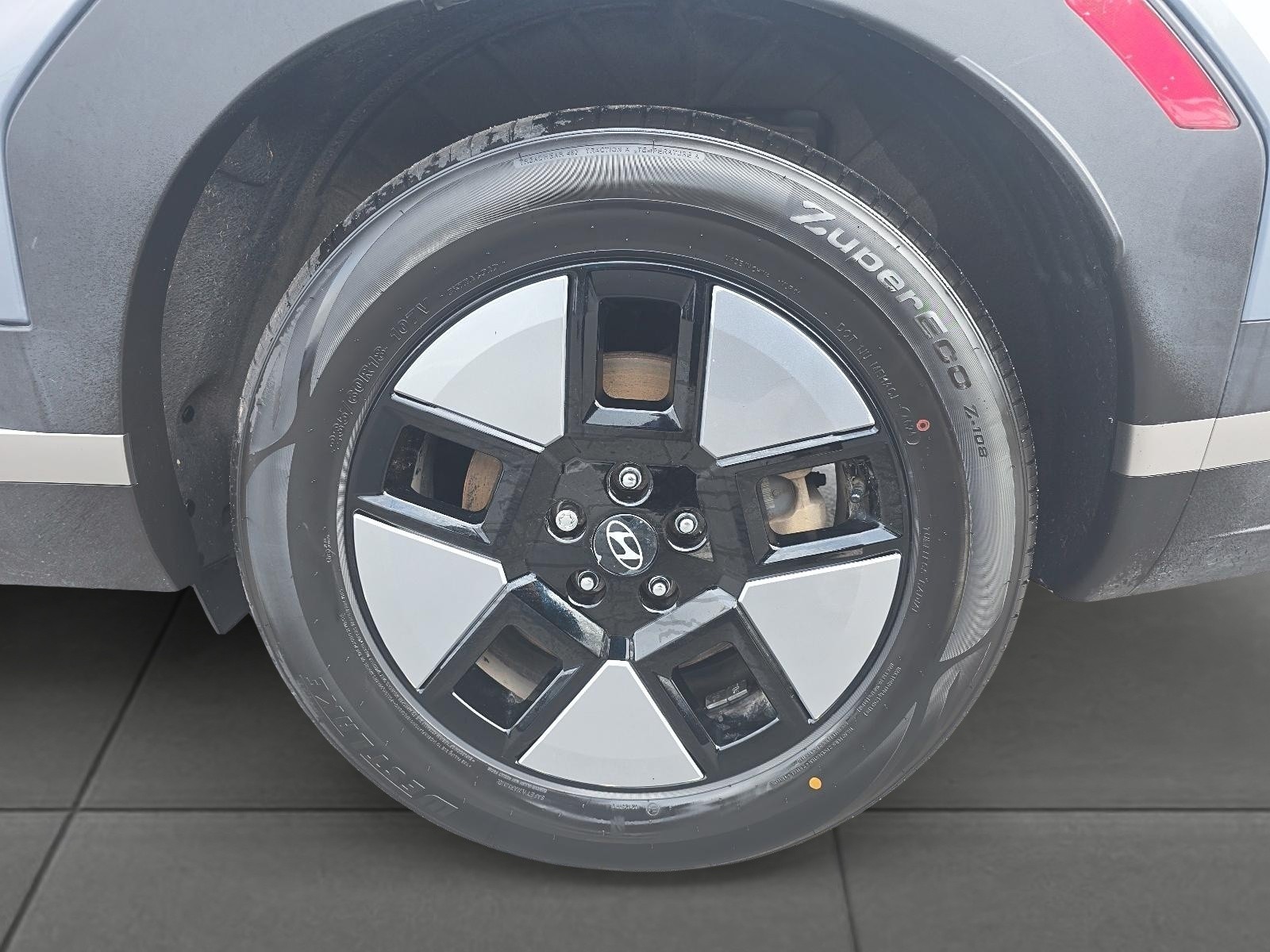 2024 Hyundai Santa Fe HEV Preferred