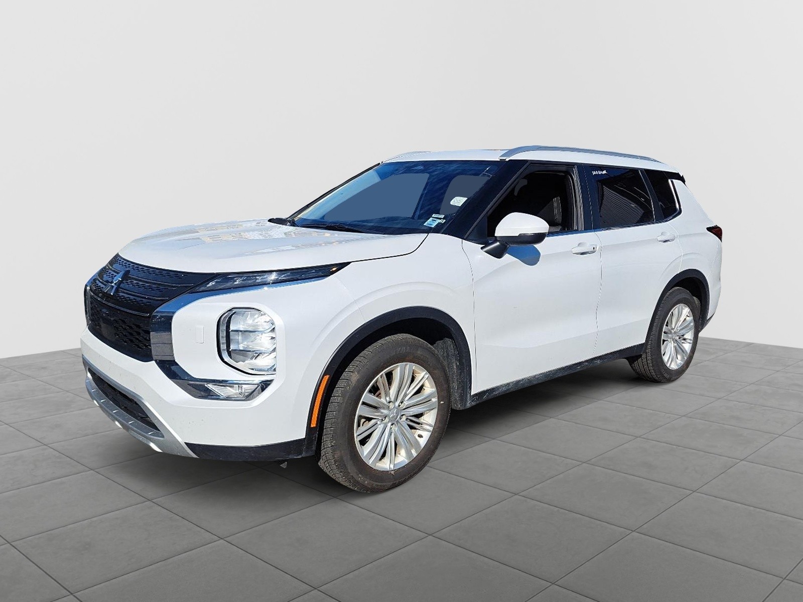 2024 Mitsubishi Outlander  SE