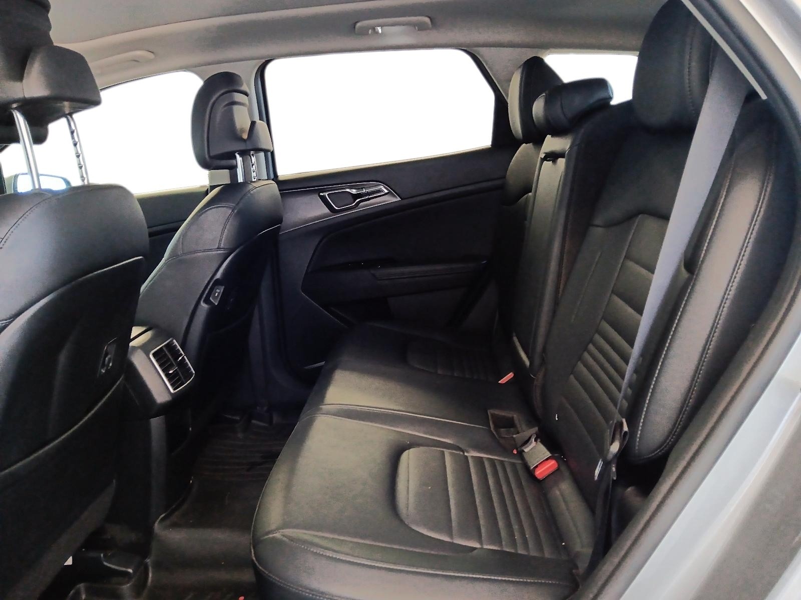 2023 Kia Sportage Hybrid SX w/Black Interior