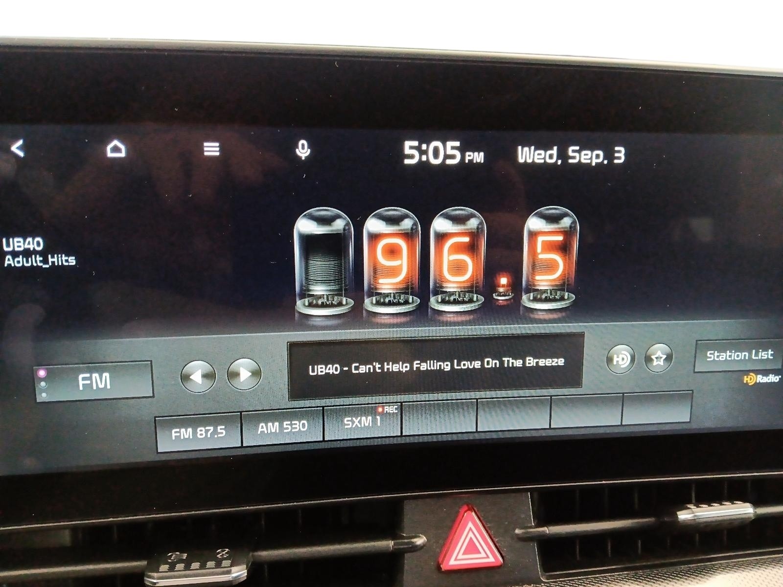 2023 Kia Sportage Hybrid SX w/Black Interior