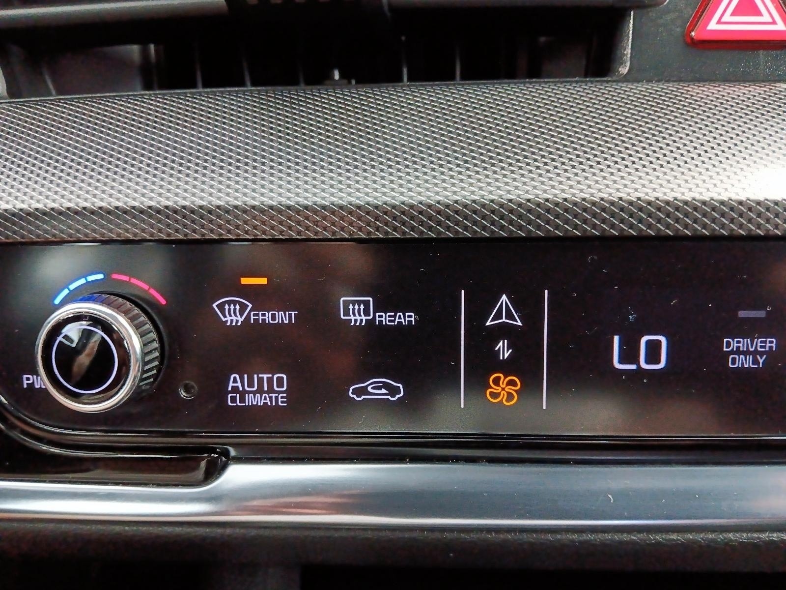 2023 Kia Sportage Hybrid SX w/Black Interior