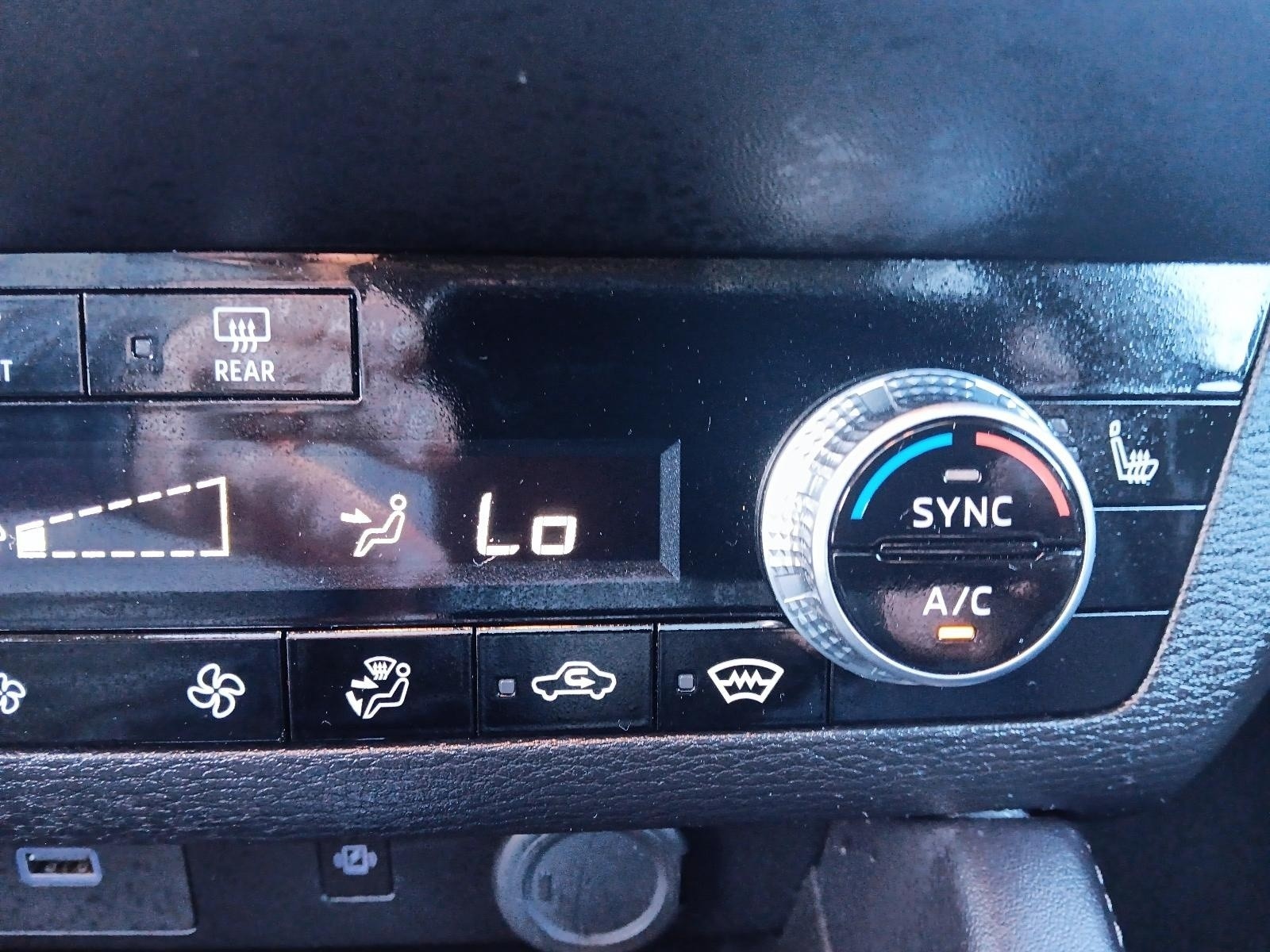 2024 Mitsubishi Outlander Plug-In Hybrid SEL