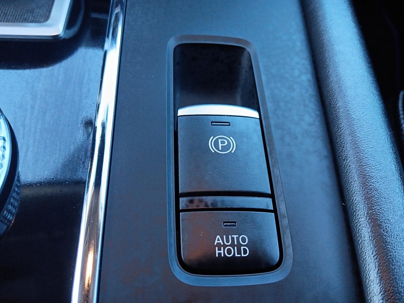 2024 Mitsubishi Outlander Plug-In Hybrid SEL