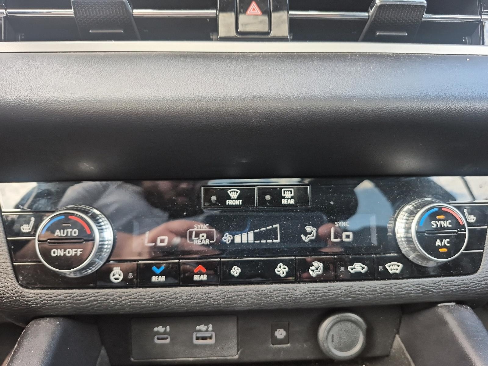 2025 Mitsubishi Outlander PHEV SEL