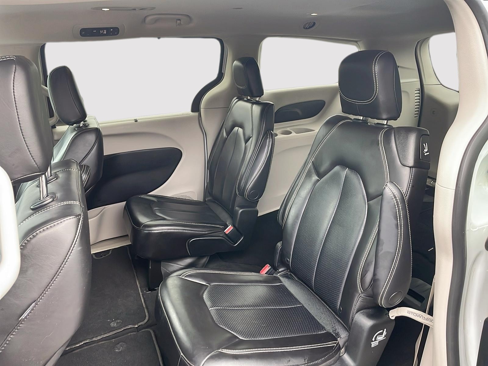 2023 Chrysler Pacifica Touring-L