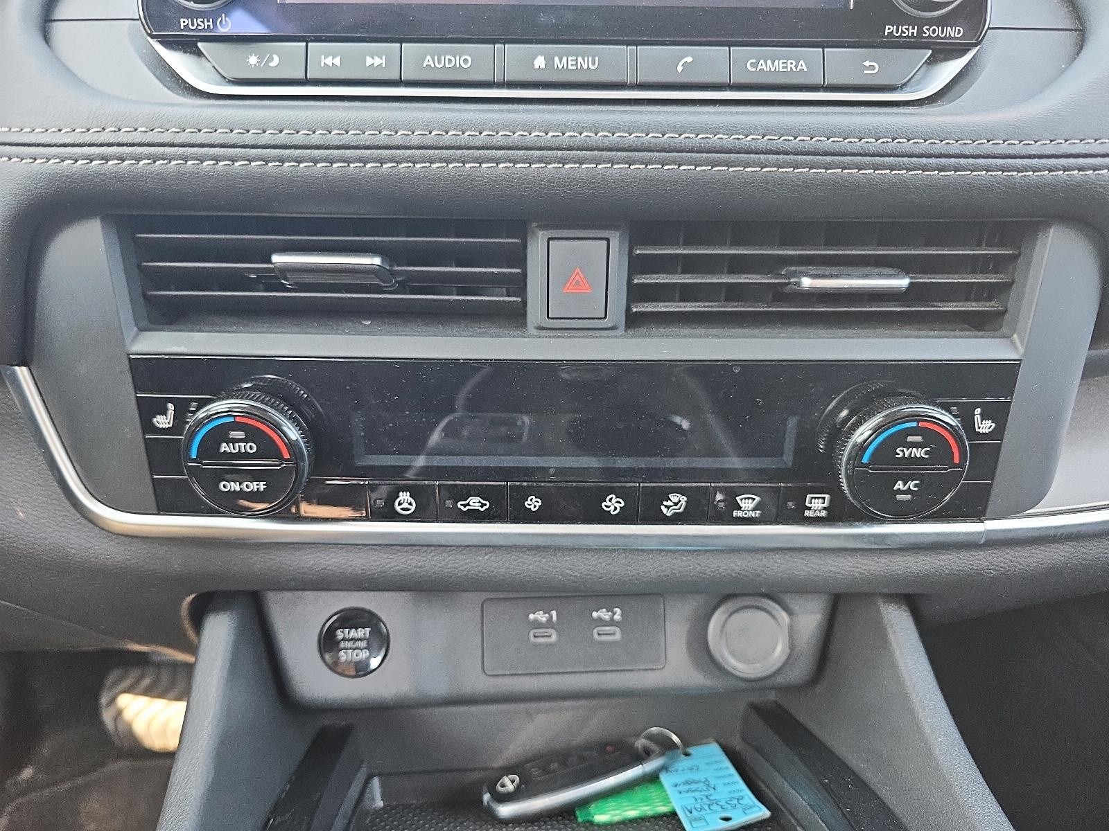 2024 Nissan Rogue SV Moonroof