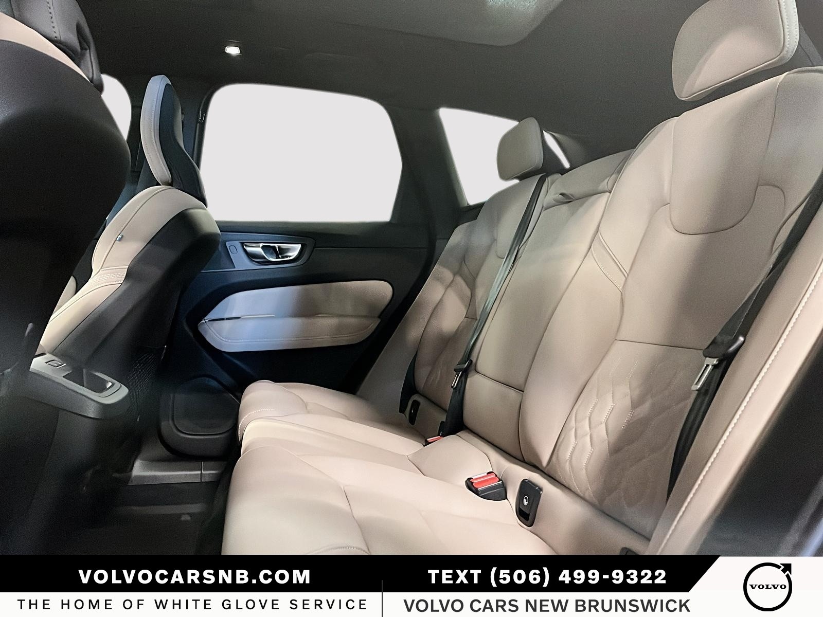 2026 Volvo XC60 B5 Core Dark Theme