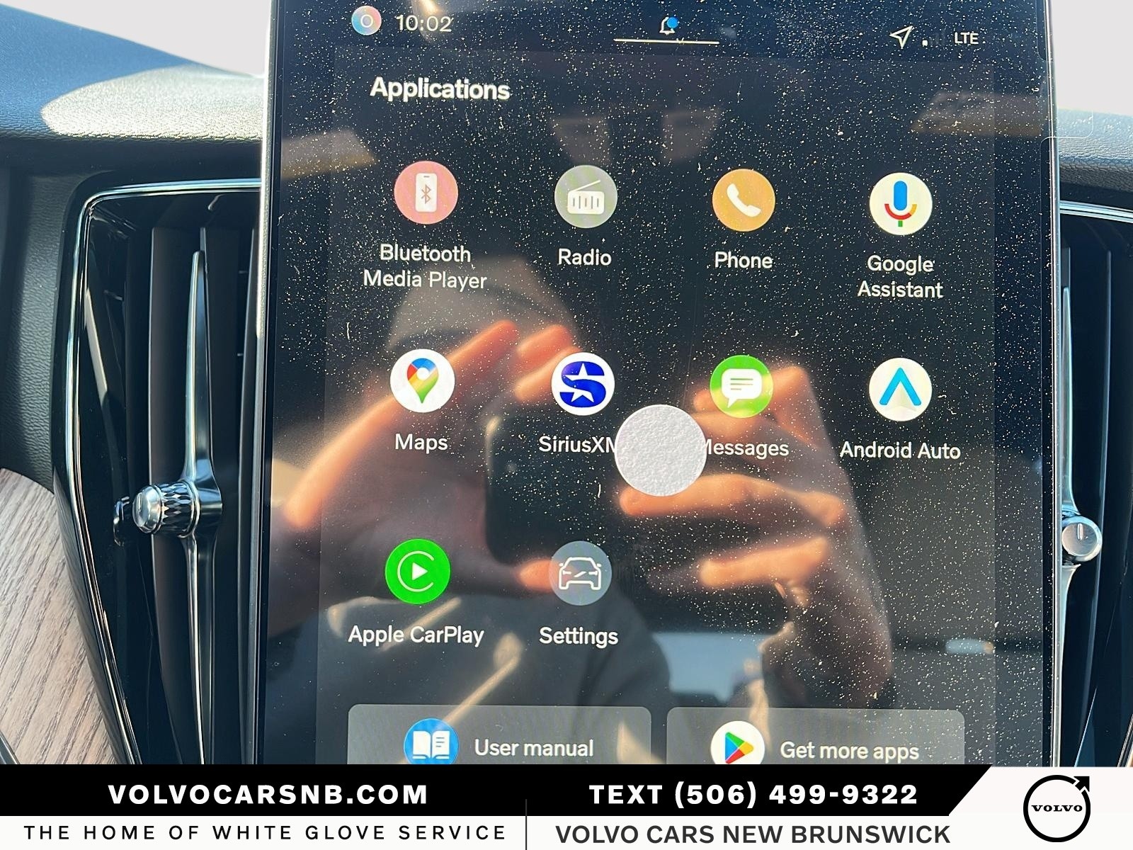 2026 Volvo XC60 B5 Core Dark Theme