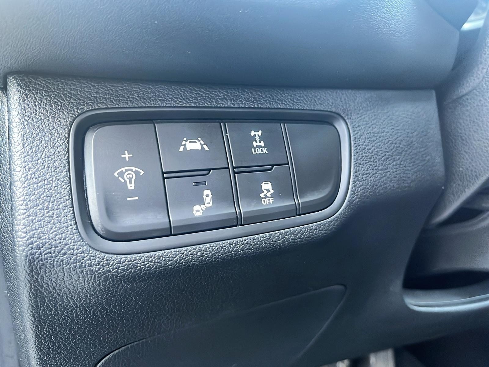 2020 Hyundai Santa Fe Preferred 2.4 w/Sun & Leather Package