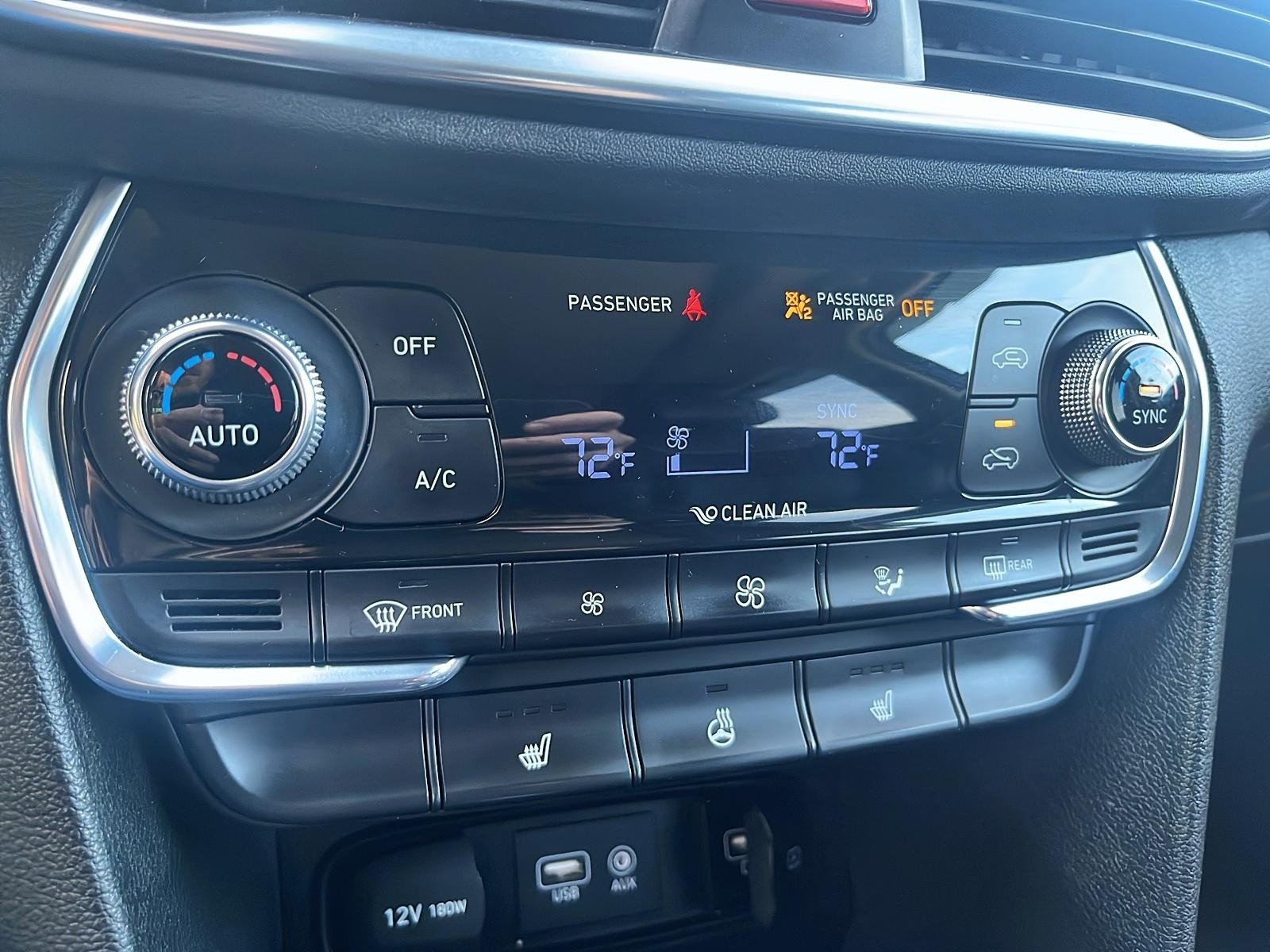 2020 Hyundai Santa Fe Preferred 2.4 w/Sun & Leather Package