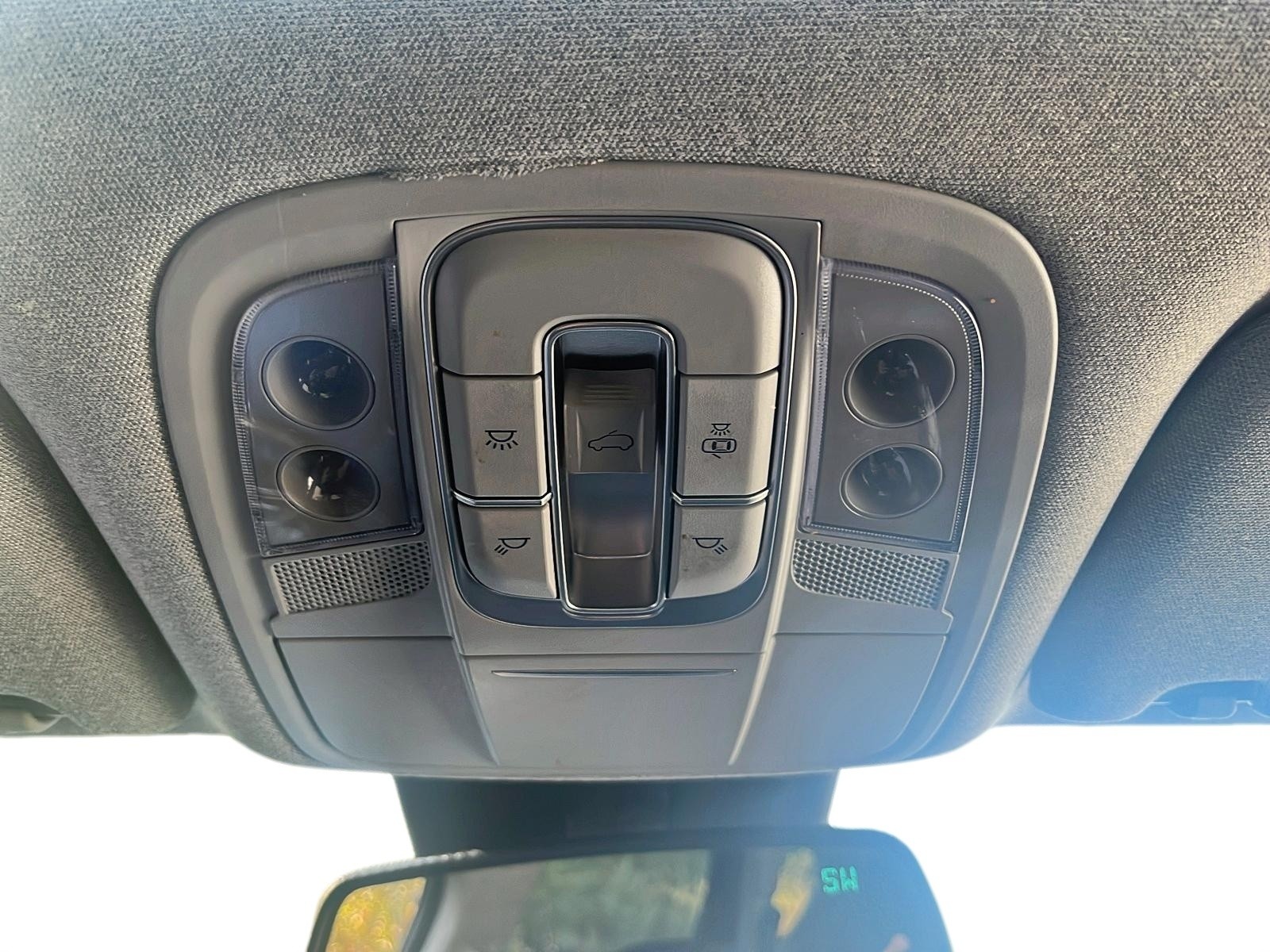 2020 Hyundai Santa Fe Preferred 2.4 w/Sun & Leather Package