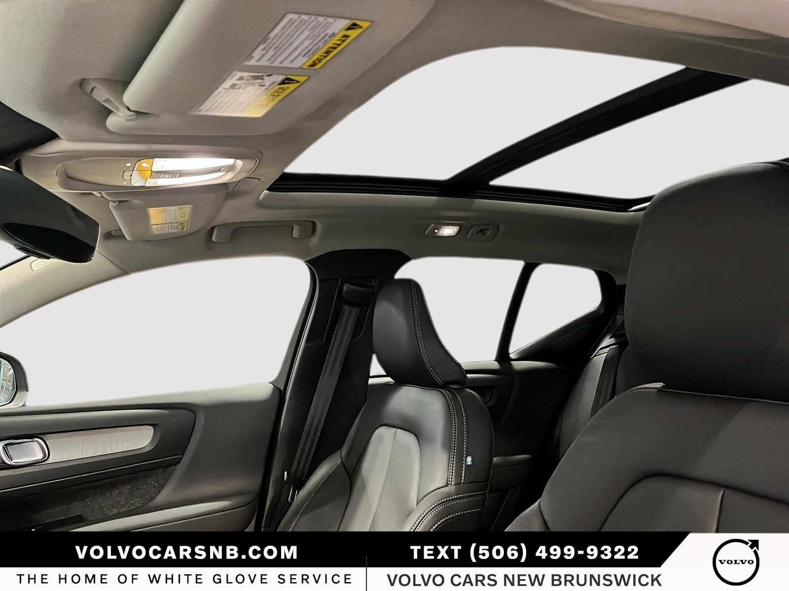 2026 Volvo XC40 B5 Plus Dark Theme