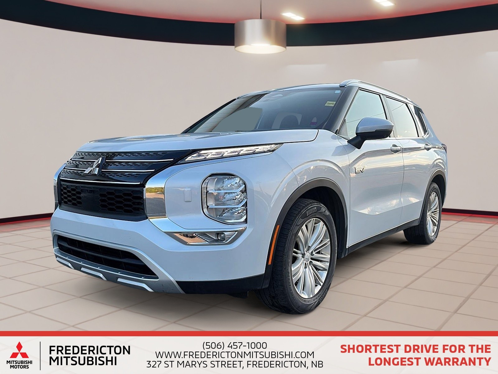 2024 Mitsubishi Outlander Plug-In Hybrid  LE