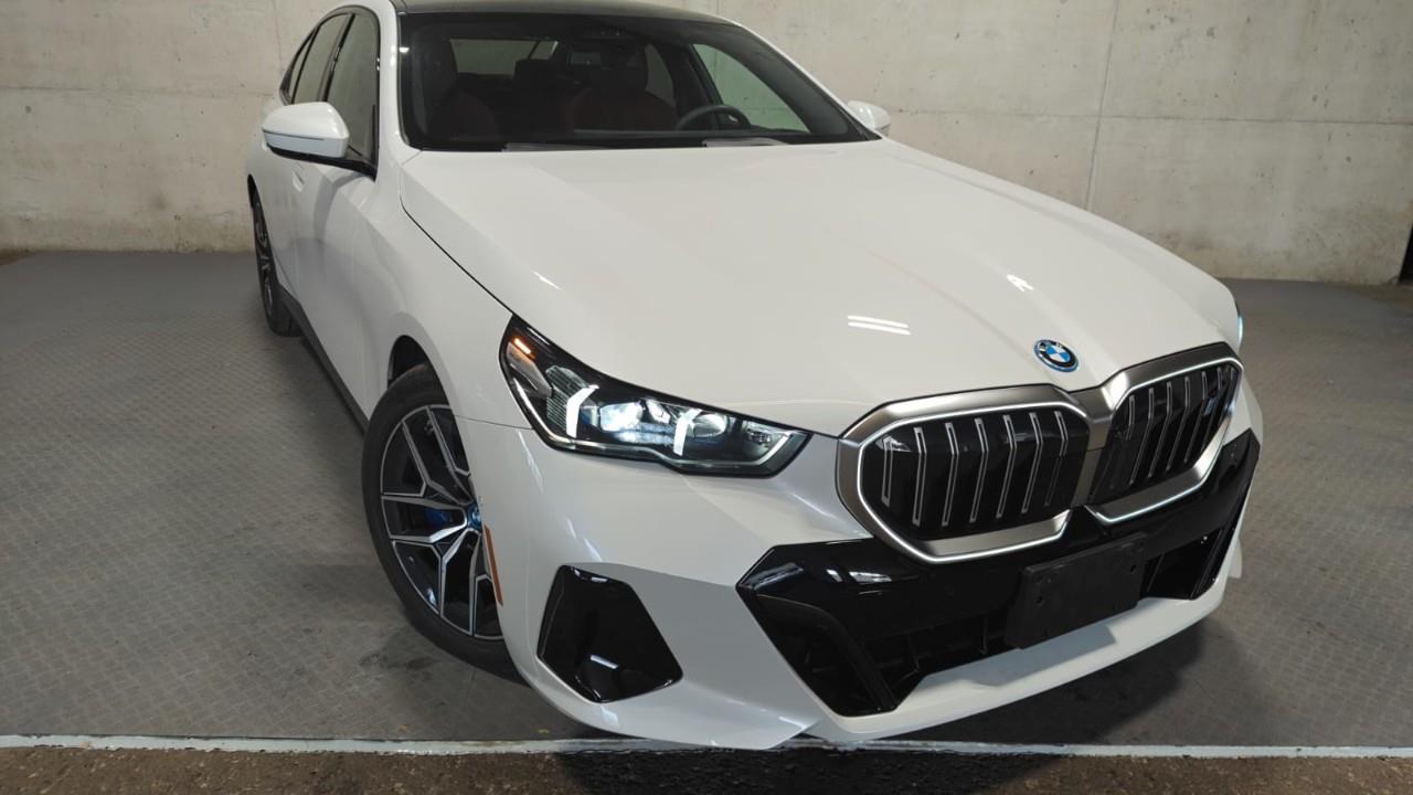 2025 BMW i5 xDrive40, Toronto, Cash