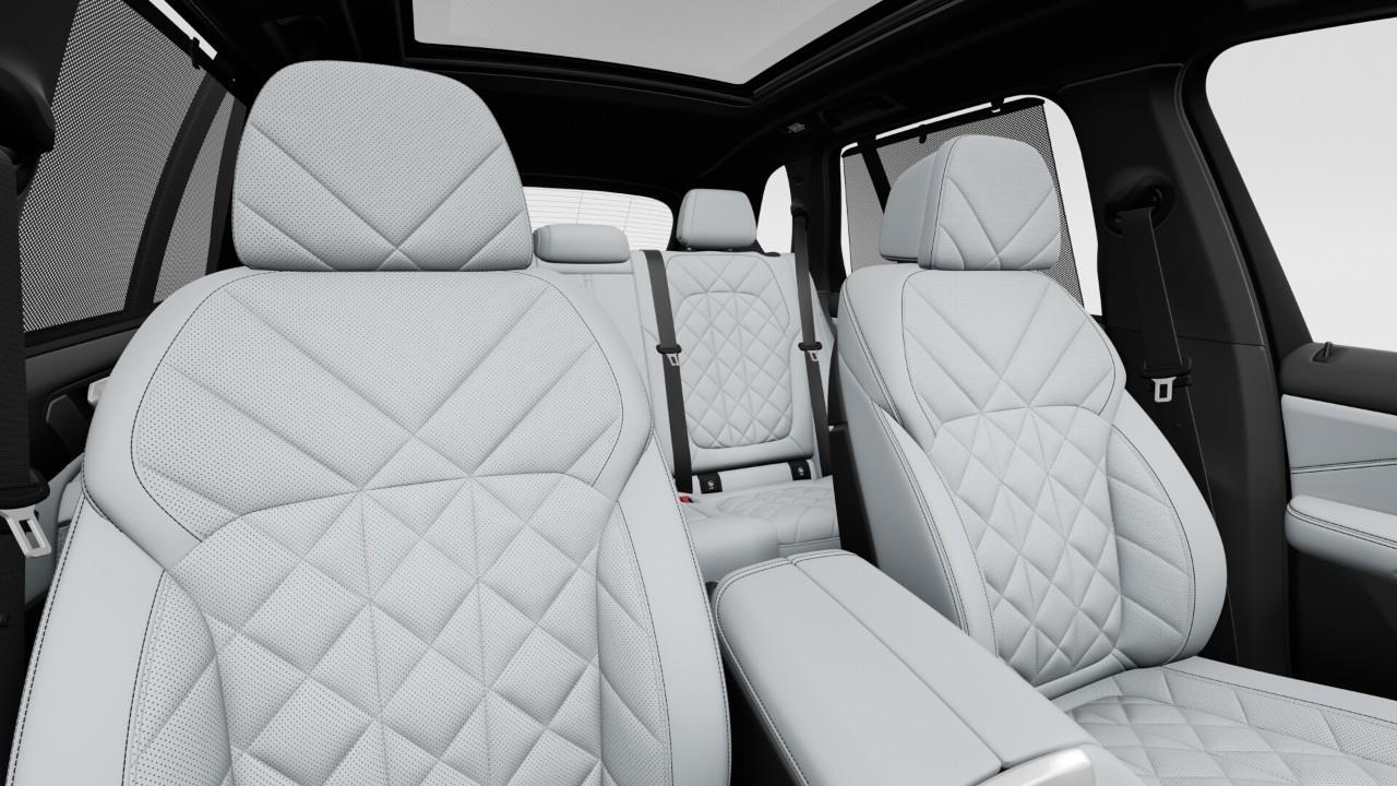 2026 BMW X5 M60i xDrive, 多伦多, 全款车