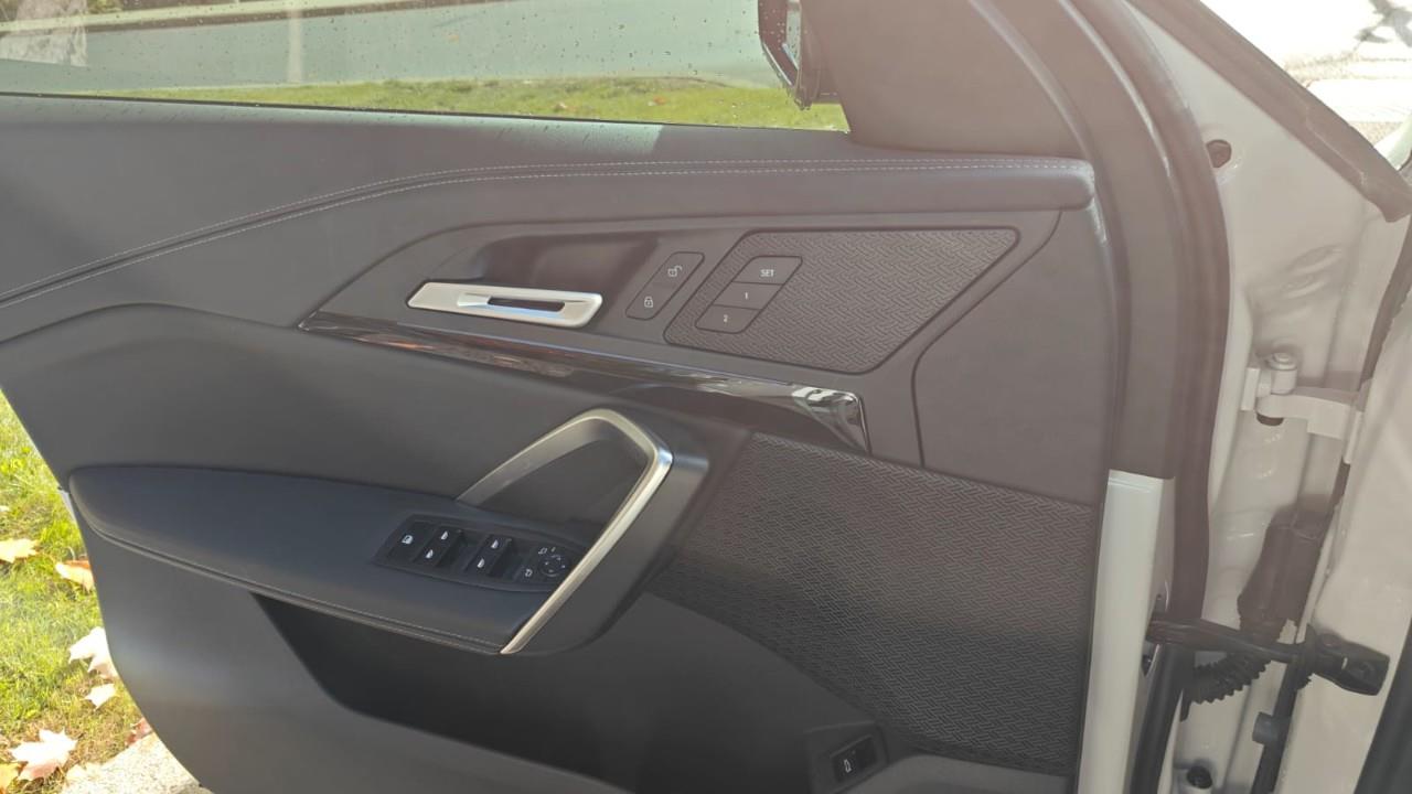 2023 BMW X1 xDrive28i, Toronto, Cash